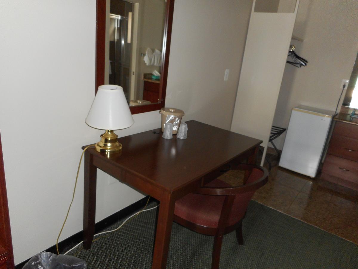 Highlander Motor Inn Arlington Eksteriør billede