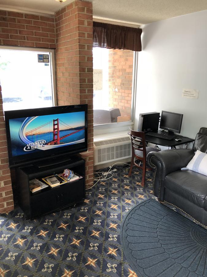 Highlander Motor Inn Arlington Eksteriør billede
